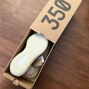 Yeezy Boost 350 V2 Sneakers